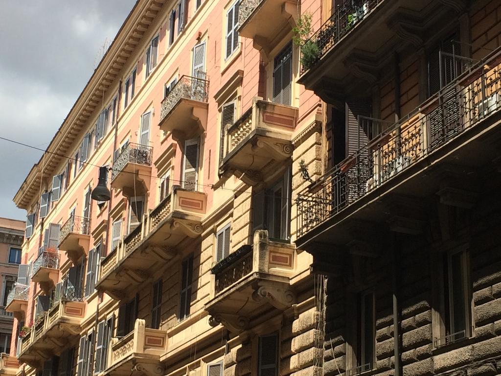 Casa Vacanza Colosseo Rom Exteriör bild